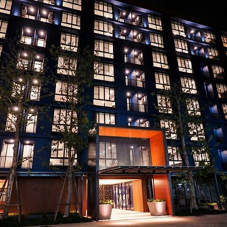 130 Hotel & Residence Bangkok Exterior photo